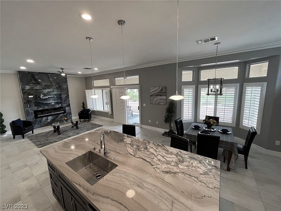 1st image of 2736 Tumble Brook Dr