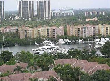 5th image of 19390 Collins Ave APT 316