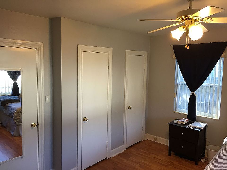 1st image of 3022 W Gray St