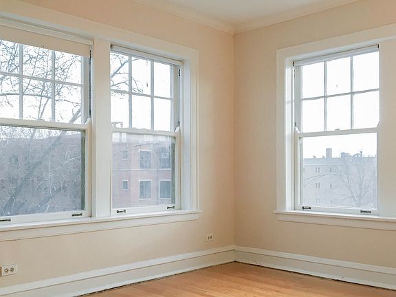 4th image of 4506 N Ashland Ave #3