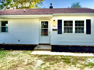 1024 Eastview Dr, Rantoul, IL 61866