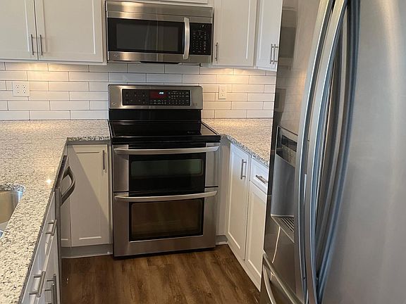 4th image of 6337 Dummerston Ct