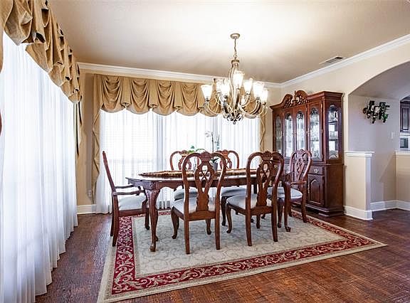 5th image of 10110 Plainsman Ln