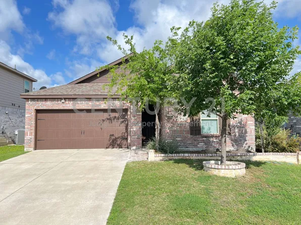2605 Warren Ln, Aubrey, TX 76227