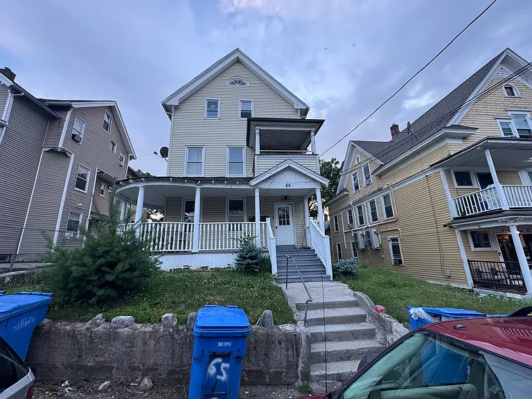 65 Fairview St #3L — Photo 13