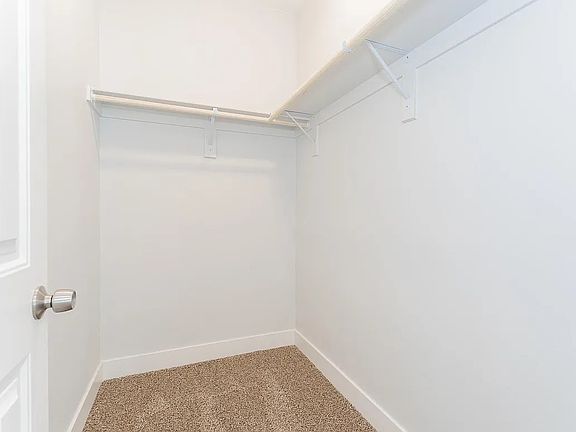 5th image of 1641 S Dandelion St #1