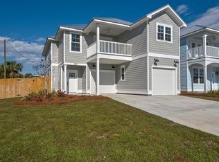 621 Poinsettia Ct, Panama City Beach, FL 32413