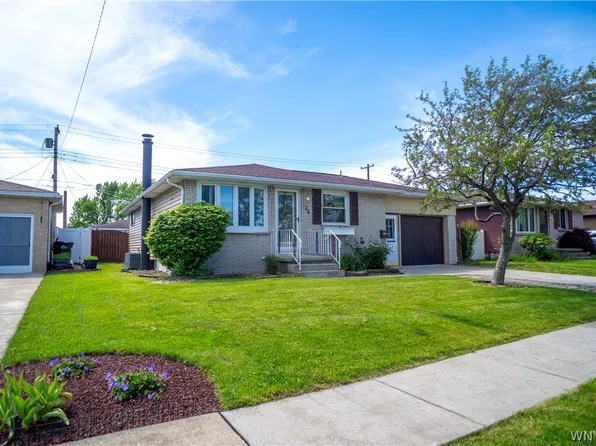 26 Caroline Ln, Depew, NY 14043
