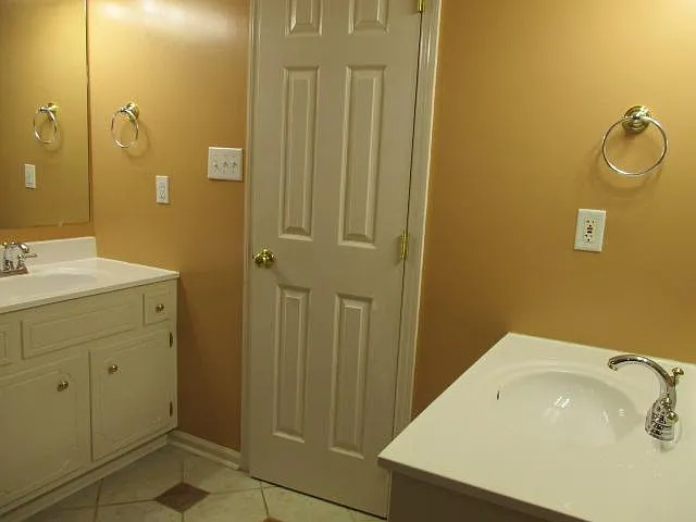 1015 Salford Pl — Photo 20