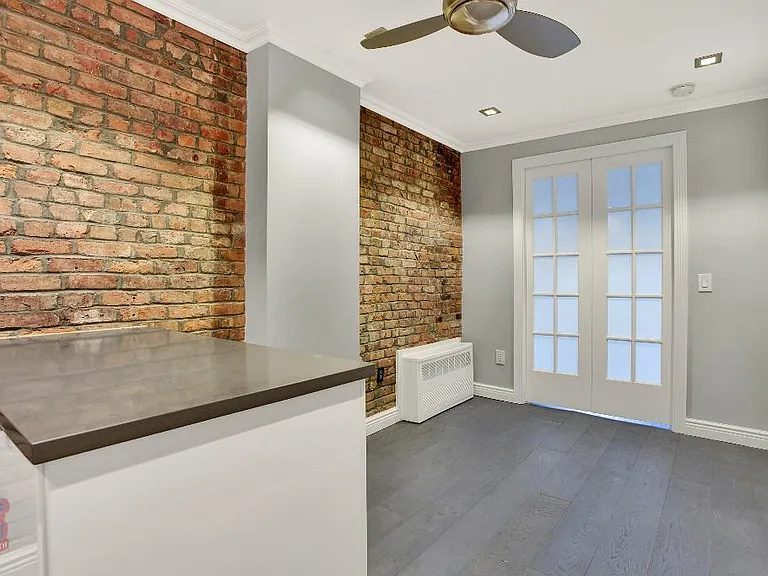 521 E 5th St #B3 — Photo 3