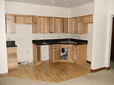 2nd image of 554 Baker Dr #F