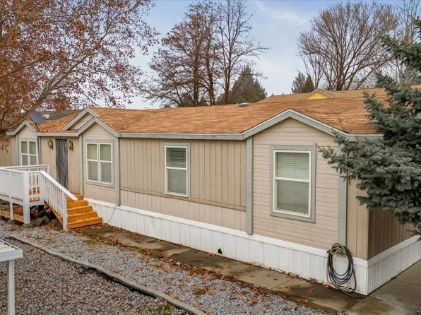 1010 Deer Creek Way Space 36, Yreka, CA 96097