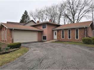 1300 Oak Hill Rd, Downers Grove, IL 60515