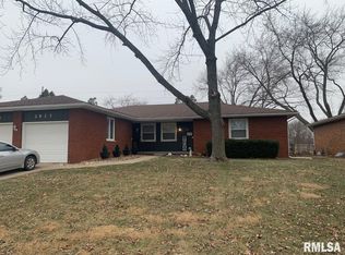 2623 Delaware Dr, Springfield, IL 62702