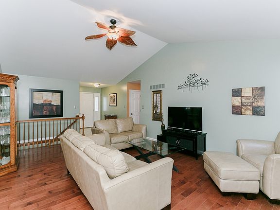 5th image of 5812 Briarwood Terrace Ct