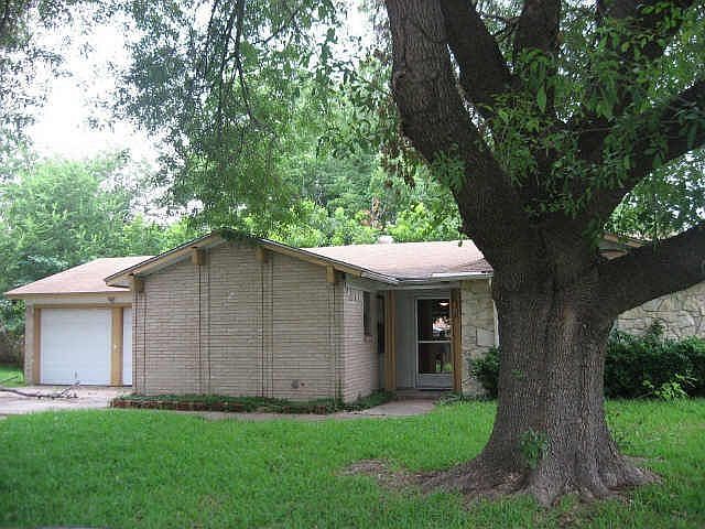 1st image of 1205 Southmoor Dr