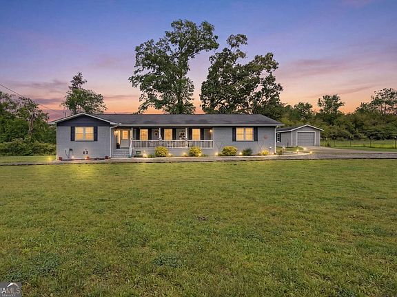 2nd image of 153 Hardin Rd