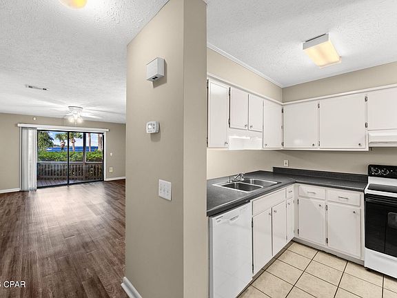 5th image of 401 E Beach Dr APT B1