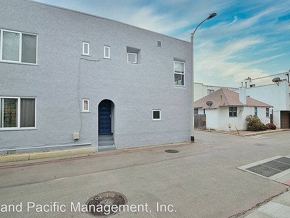 3rd image of 526 Beach Dr