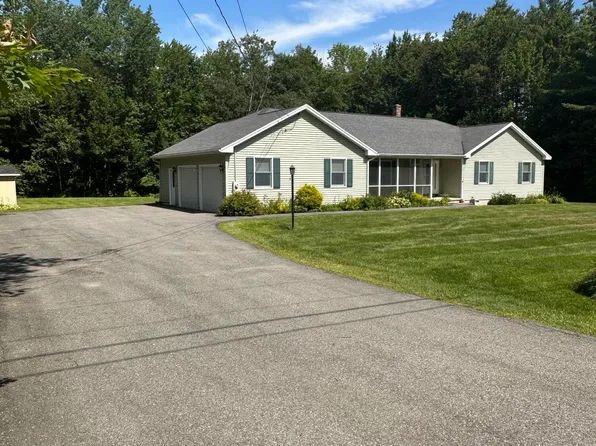 17 Higgins Drive, Hermon, ME 04401