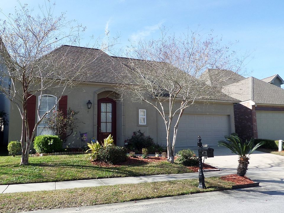 1st image of 10854 Woodland Oaks Dr