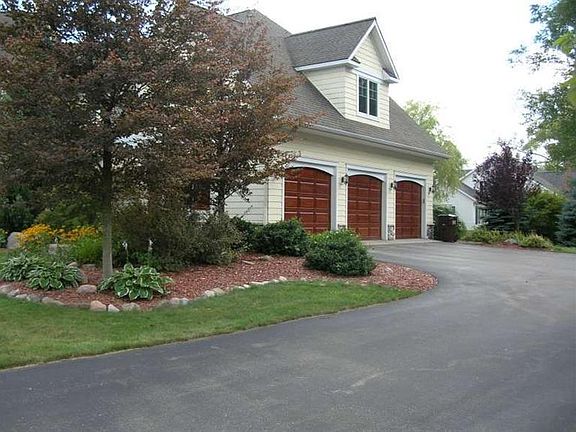 3rd image of 3399 Northshore Dr