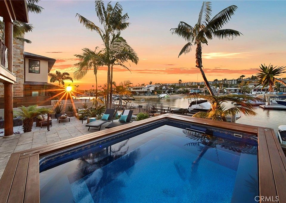 chan　1/4 3908 Channel Pl, Newport Beach, CA 92663 | MLS #LG25145714