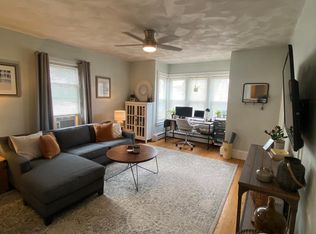 1355 Newport Ave FLOOR 1, Pawtucket, RI 02861