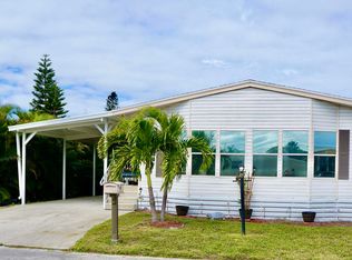 8 Andalusia Ln, Pt Saint Lucie, FL 34952