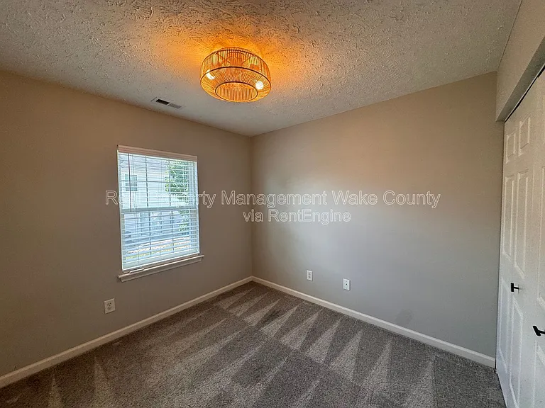 5228 Big Bass Dr — Photo 27
