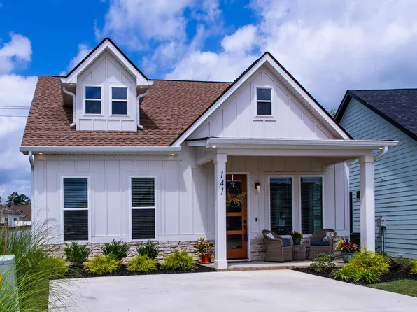 141 Idle Place Cir, Rossville, GA 30741