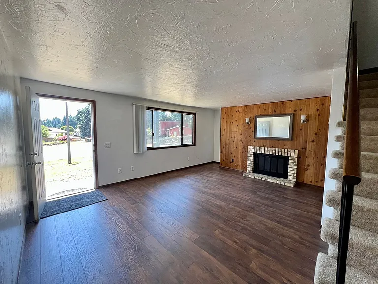 1421 Lapush Way NE #B — Photo 3