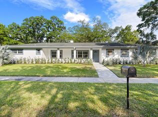 202 S Shore Crest Dr, Tampa, FL 33609