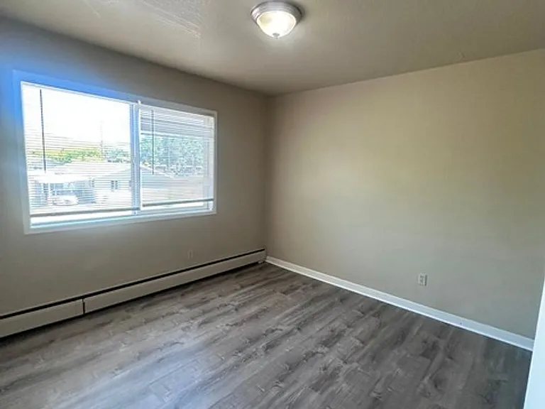 2544 Union St — Photo 72