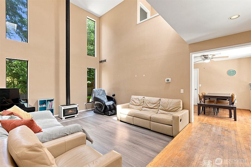 4th image of 6409 Chennault Beach Drive