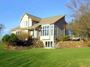 735 Mendon Ionia Rd, Honeoye Falls, NY 14472