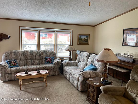 4th image of 307 Hays Ln