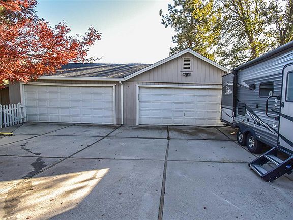 4th image of 20567 Willow Springs Dr