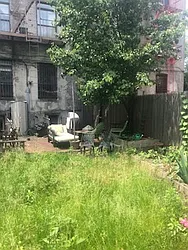 Rented by R New York