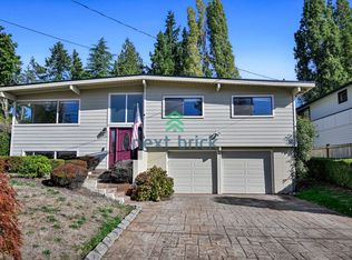 402 155th Ave SE, Bellevue, WA 98007