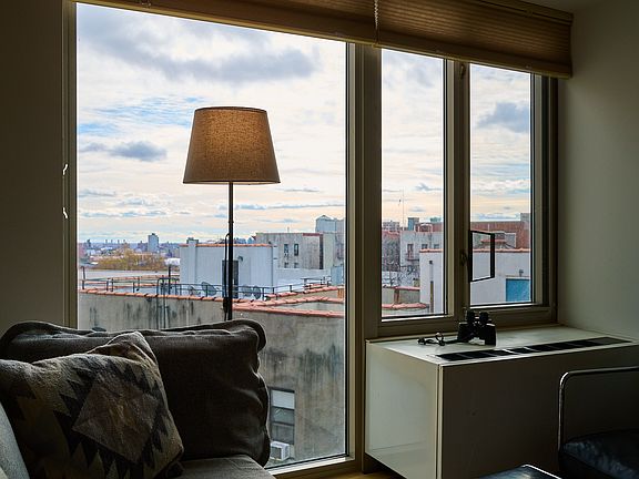3rd image of 448 W 167th St APT 8F