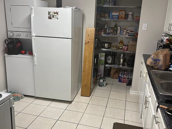 5th image of 908.5 Gregg St