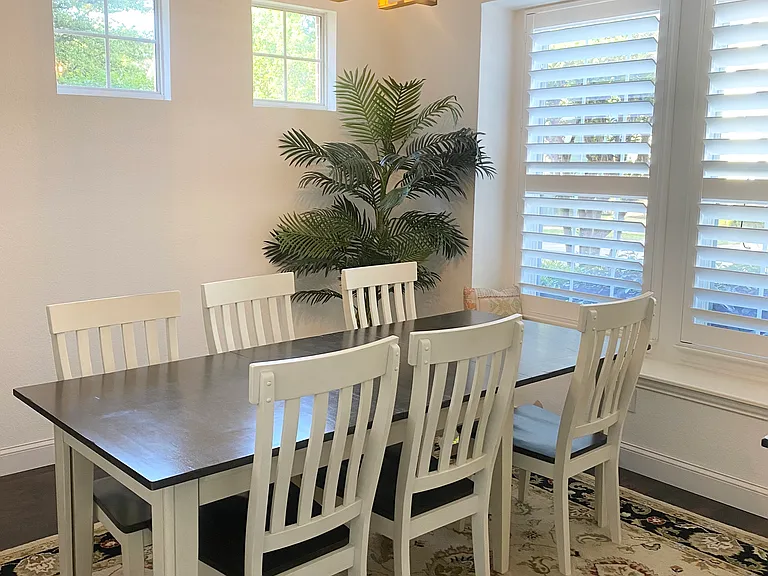 Formal Dining