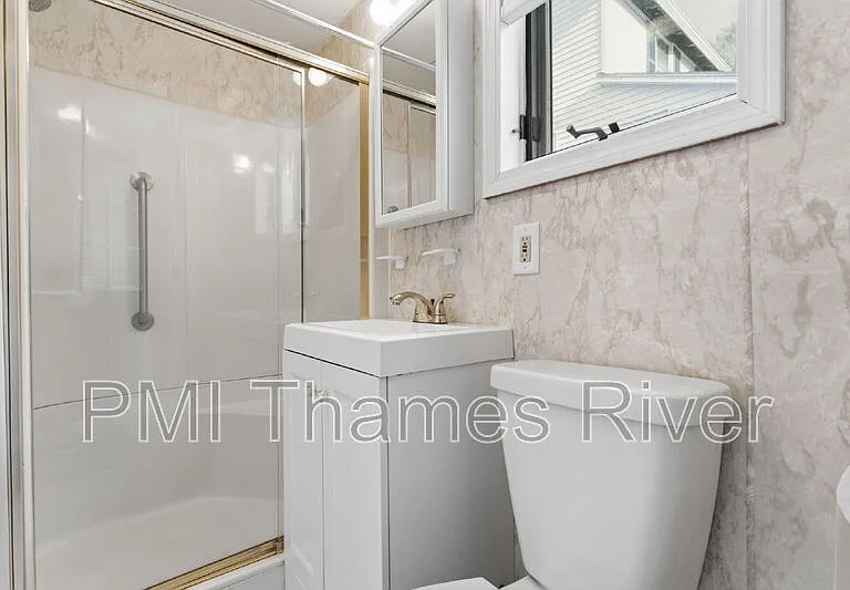 33 Laurel St — Photo 13