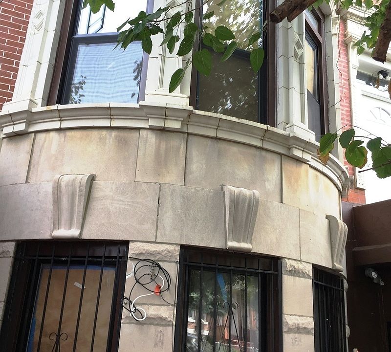 1st image of 361 E 26th St