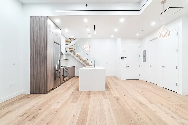 Rented by Christie's International Real Estate Group, LLC | media 5