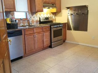 67-07 53rd Rd, Flushing, NY 11378