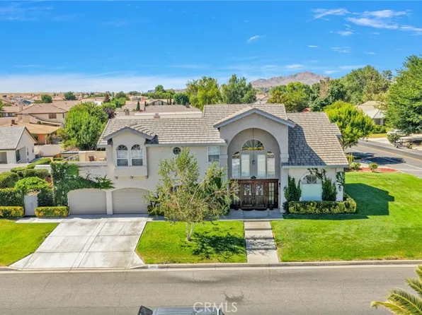 18570 Niagara Dr, Victorville, CA 92395