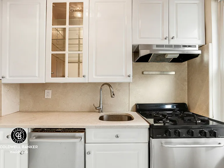 7 Park Ave #12C — Photo 6