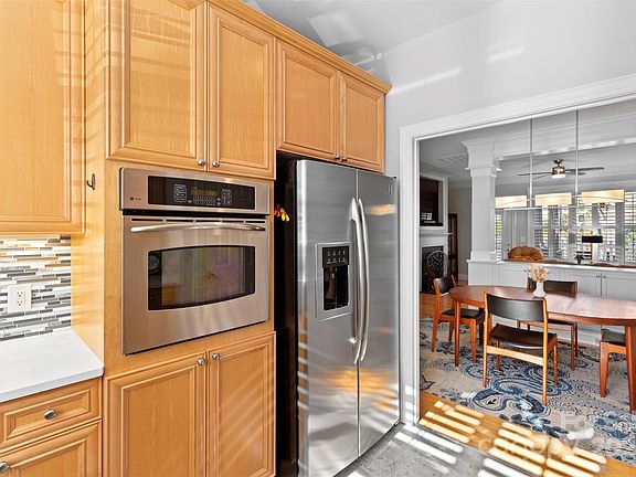 4th image of 1009 Davant Ln